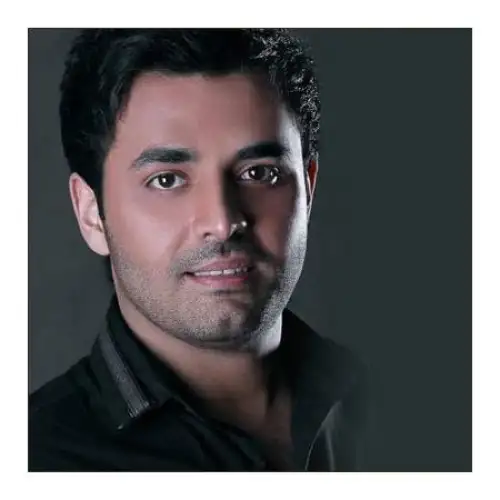 غنچه های سرخ